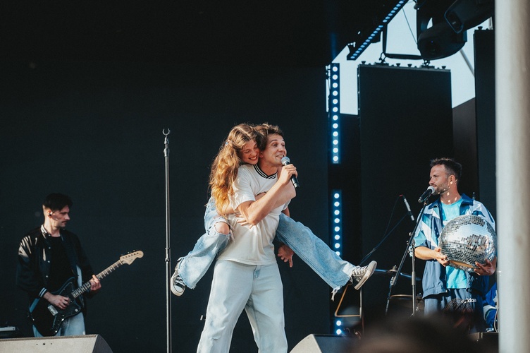 Время молодых